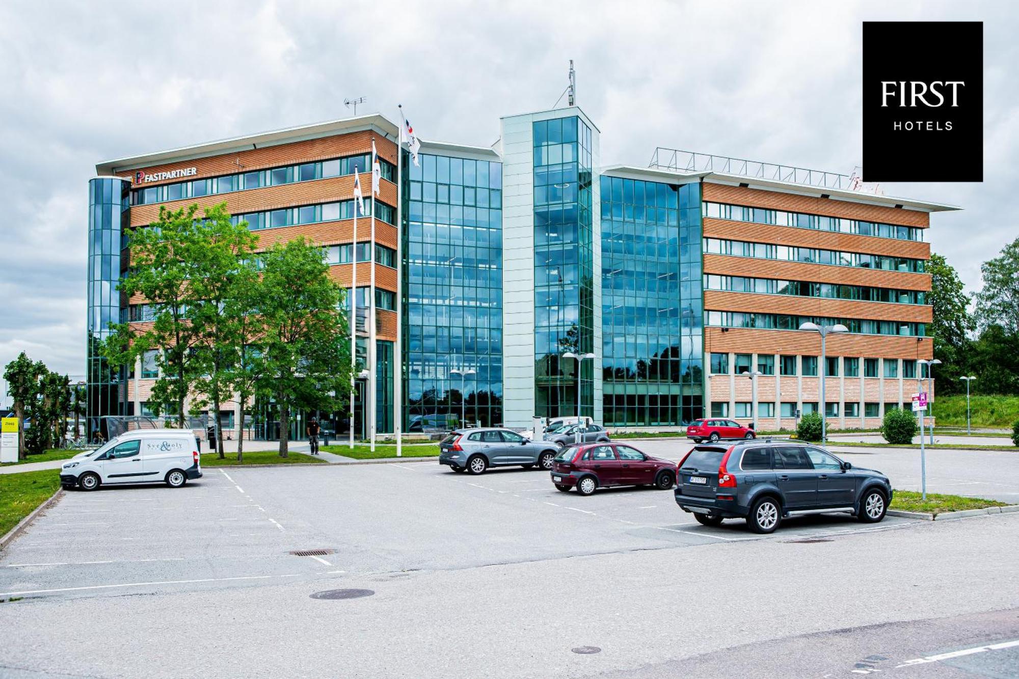 First Hotel Stockholm North Upplands-Väsby Eksteriør bilde