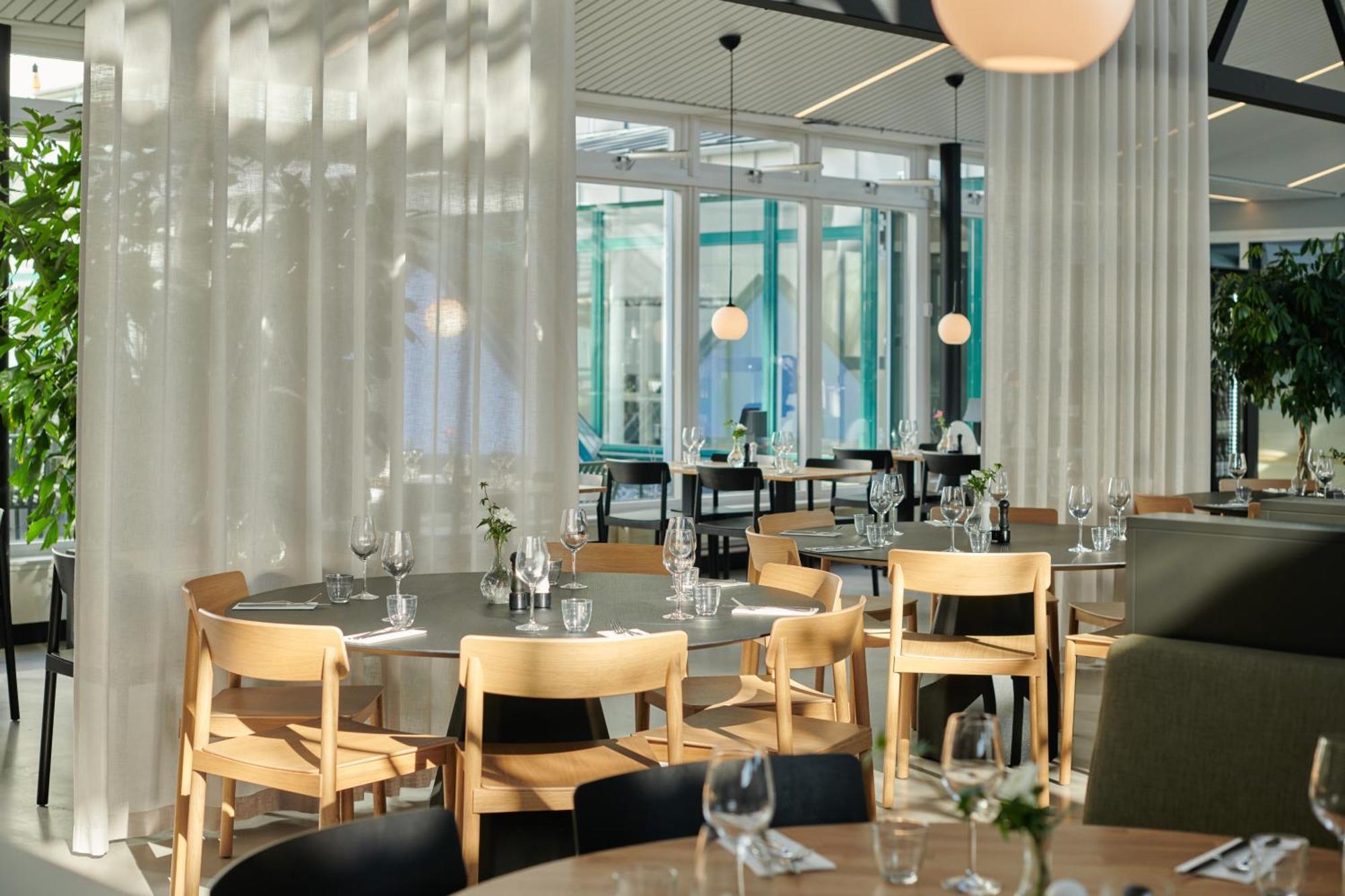 First Hotel Stockholm North Upplands-Väsby Eksteriør bilde
